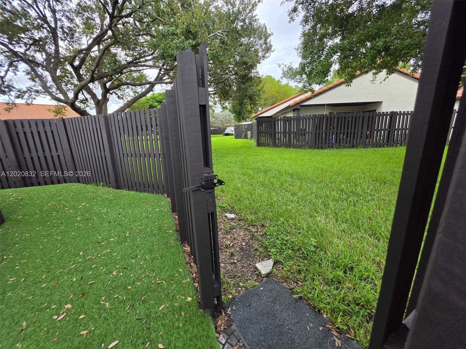 LAKES MEADOW VILG HOMES C · #54F in Miami - Photo 12