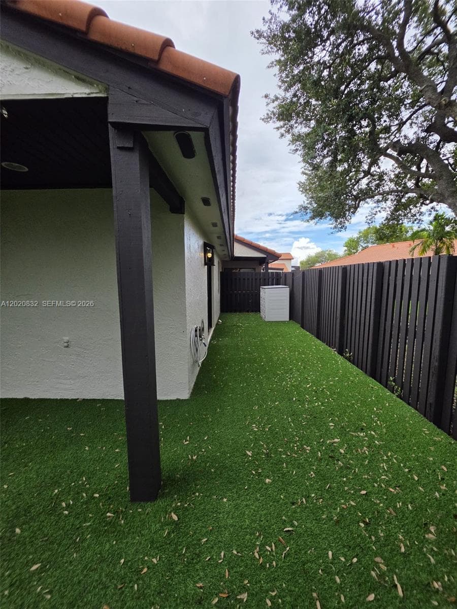 LAKES MEADOW VILG HOMES C · #54F in Miami - Photo 22