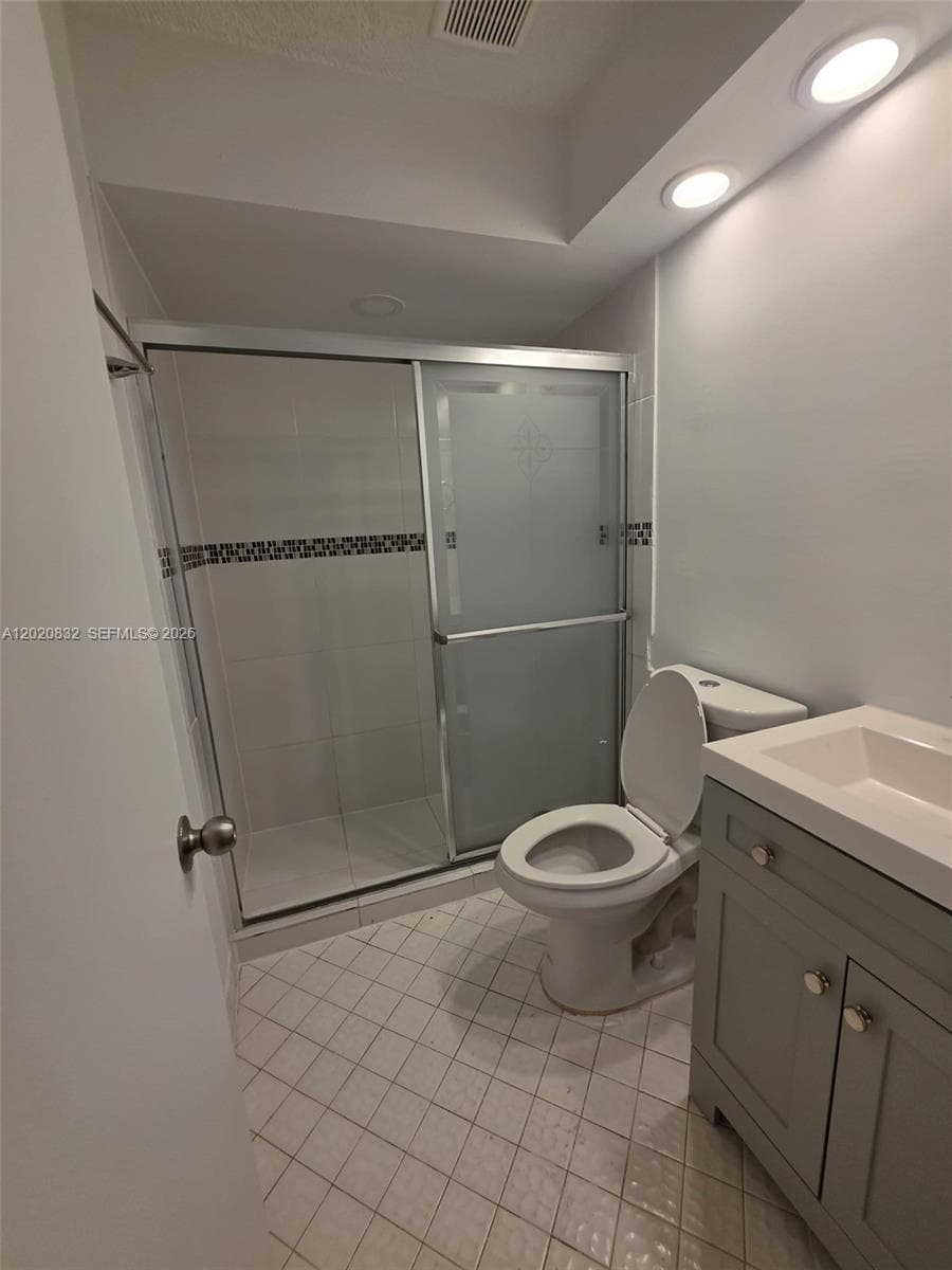LAKES MEADOW VILG HOMES C · #54F in Miami - Photo 44