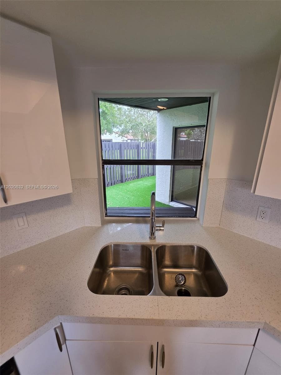 LAKES MEADOW VILG HOMES C · #54F in Miami - Photo 39
