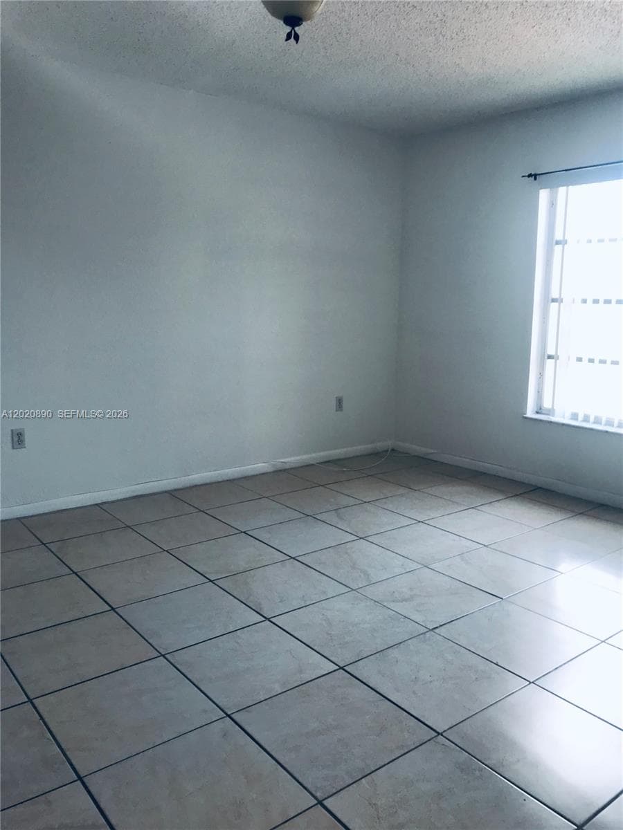 LAKEVIEW GARDENS · #B3006 in Hialeah - Photo 13