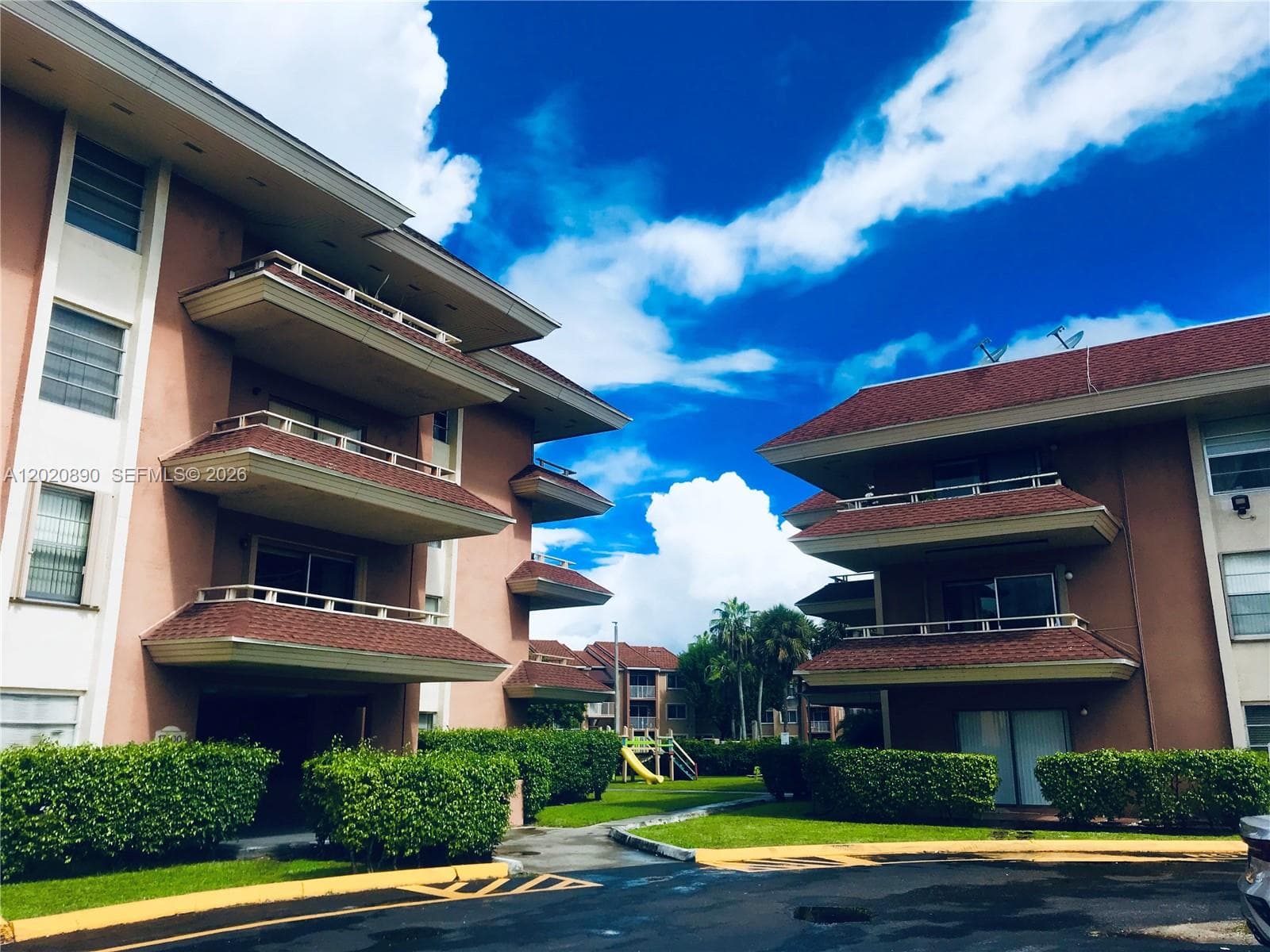 LAKEVIEW GARDENS · #B3006 in Hialeah - Photo 1