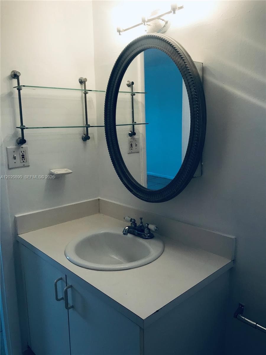 LAKEVIEW GARDENS · #B3006 in Hialeah - Photo 14