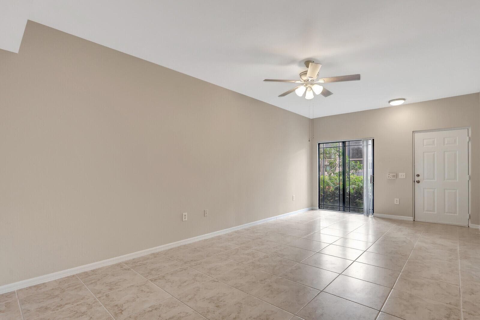 Living Room 4