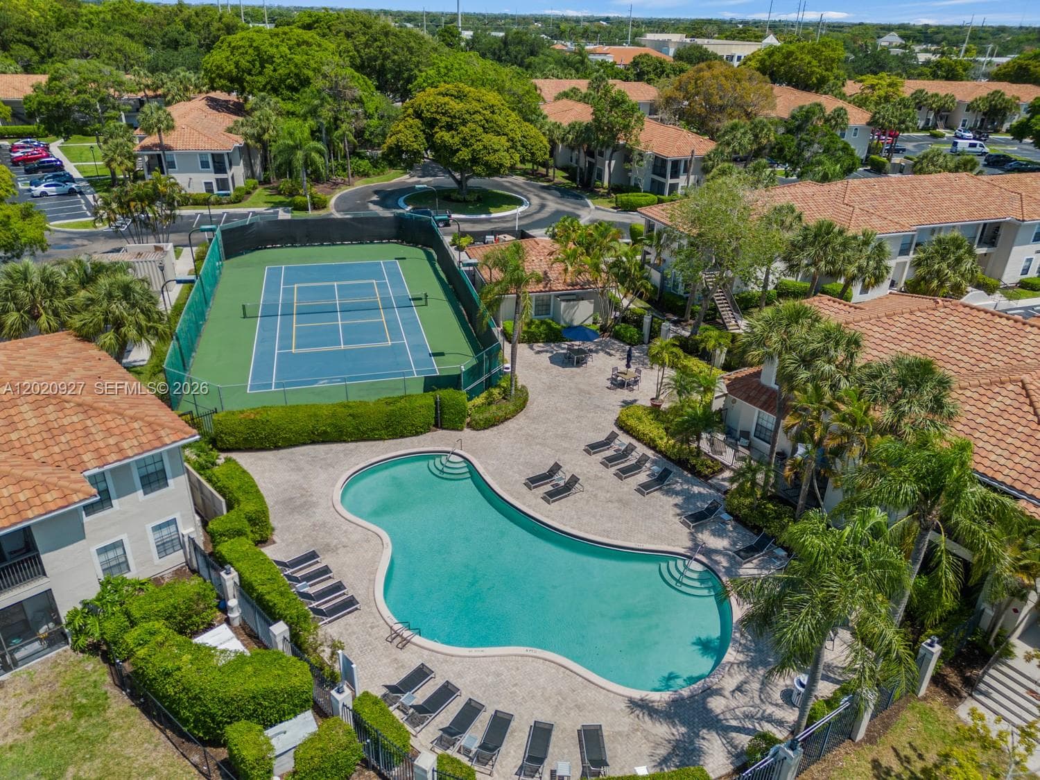 Mizner Court · #Valencia in Boca Raton - Photo 35