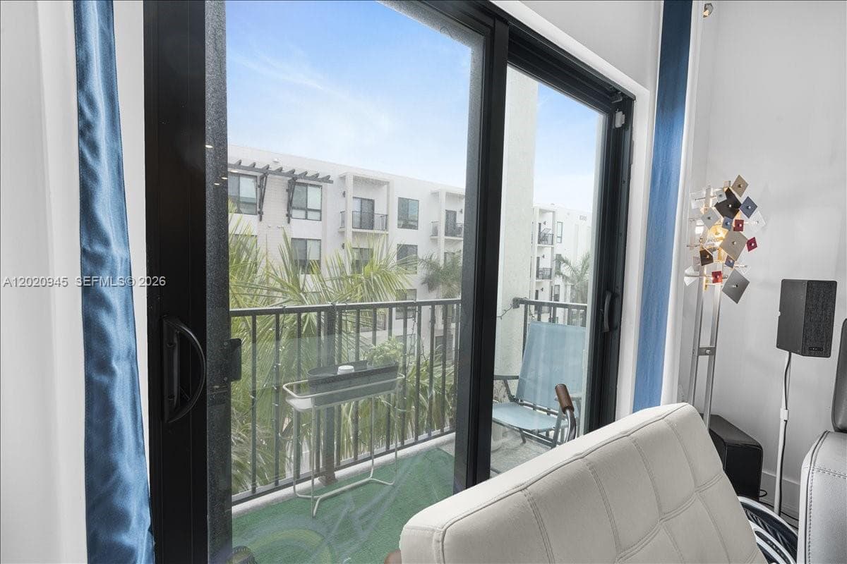 Urbana · #B-309 in Doral - Photo 23