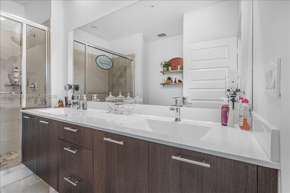 Urbana · #B-309 in Doral - Photo 10