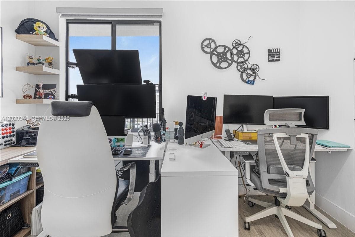 Urbana · #B-309 in Doral - Photo 21