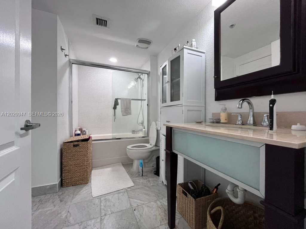 Moonbay of Miami · #1005 in Miami - Photo 9
