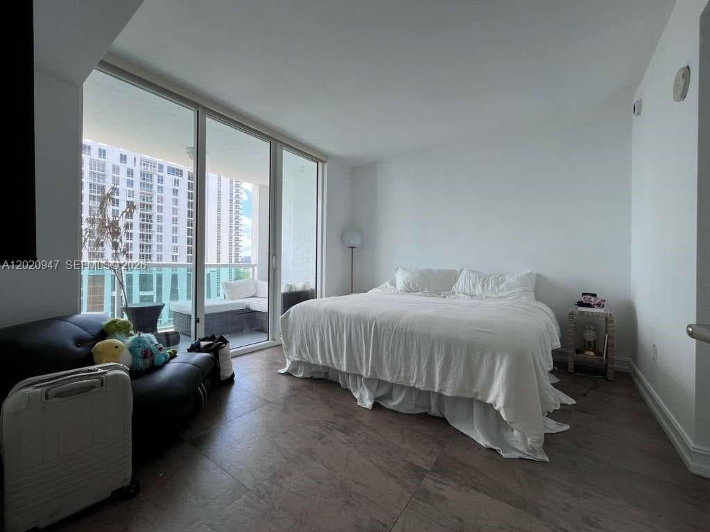 Moonbay of Miami · #1005 in Miami - Photo 10
