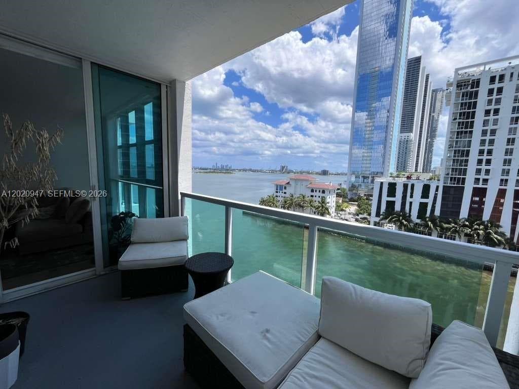 Moonbay of Miami · #1005 in Miami - Photo 4