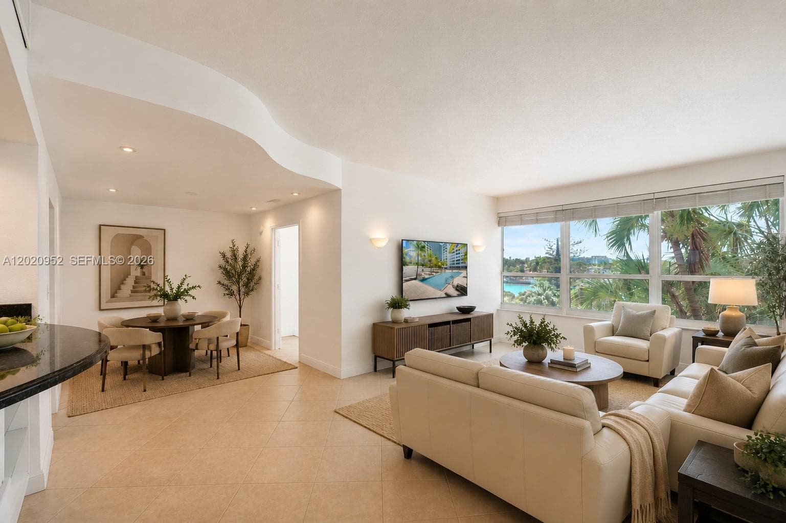 Executive Condo · #3H in Miami Beach - Photo 3