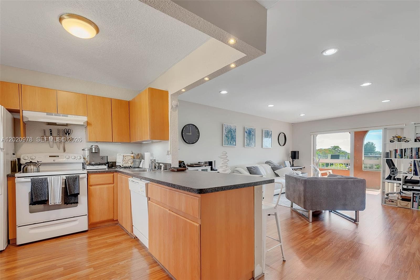 VILLAGE OF KINGS CREEK CO · #A-416 in Miami - Photo 5