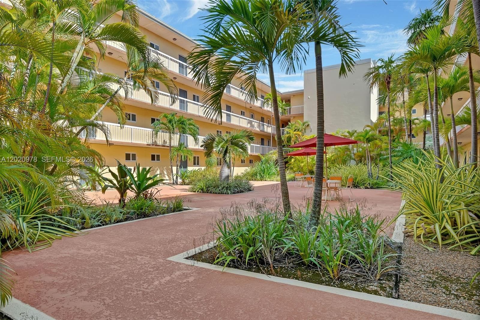 VILLAGE OF KINGS CREEK CO · #A-416 in Miami - Photo 11