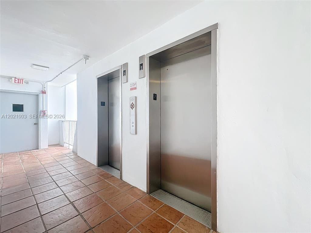 THE KNIGHTSBRIDGE · #705 in Miami Beach - Photo 23