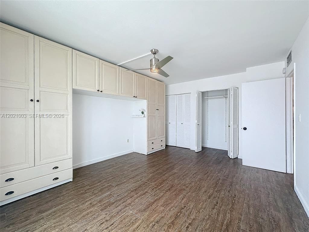 THE KNIGHTSBRIDGE · #705 in Miami Beach - Photo 9