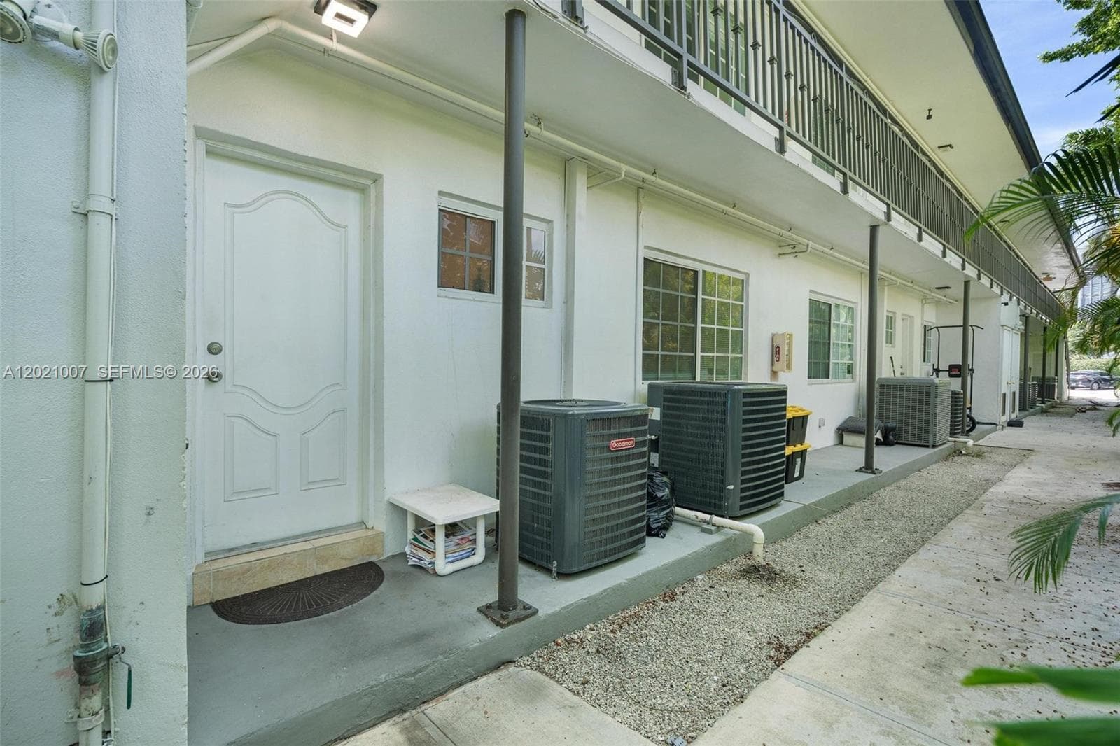 BLUE WAVES CONDO · #104 in Bay Harbor Islands - Photo 7
