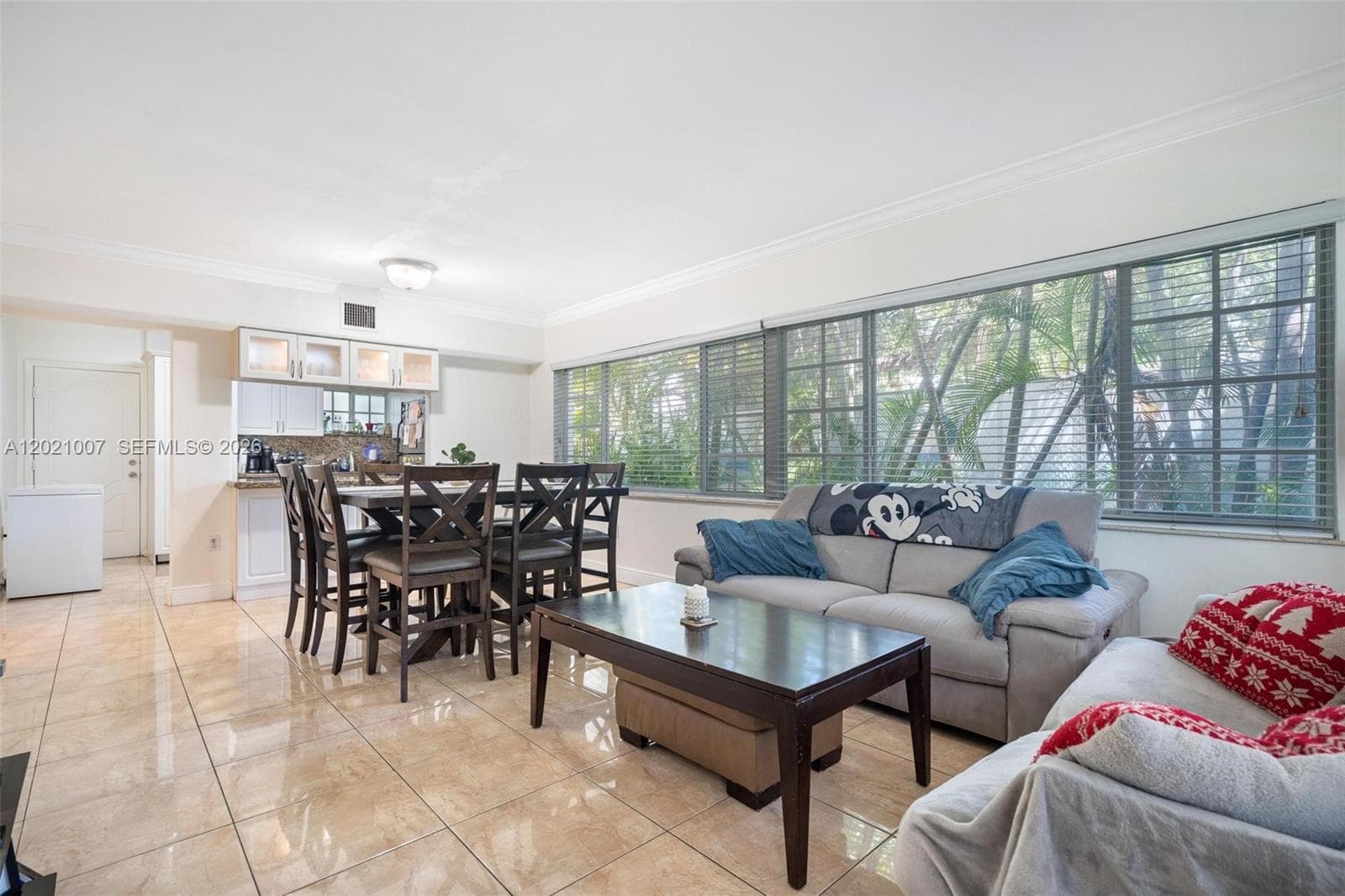 BLUE WAVES CONDO · #104 in Bay Harbor Islands - Photo 8