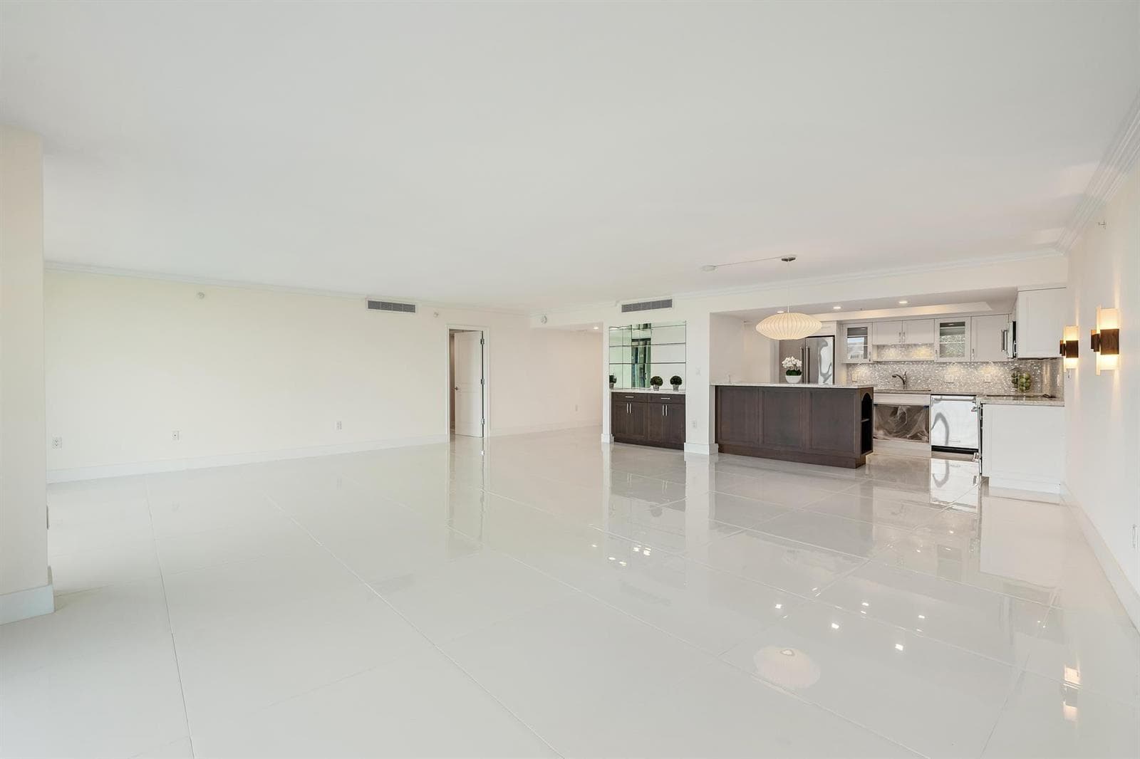 OPEN CONCEPT LIVING