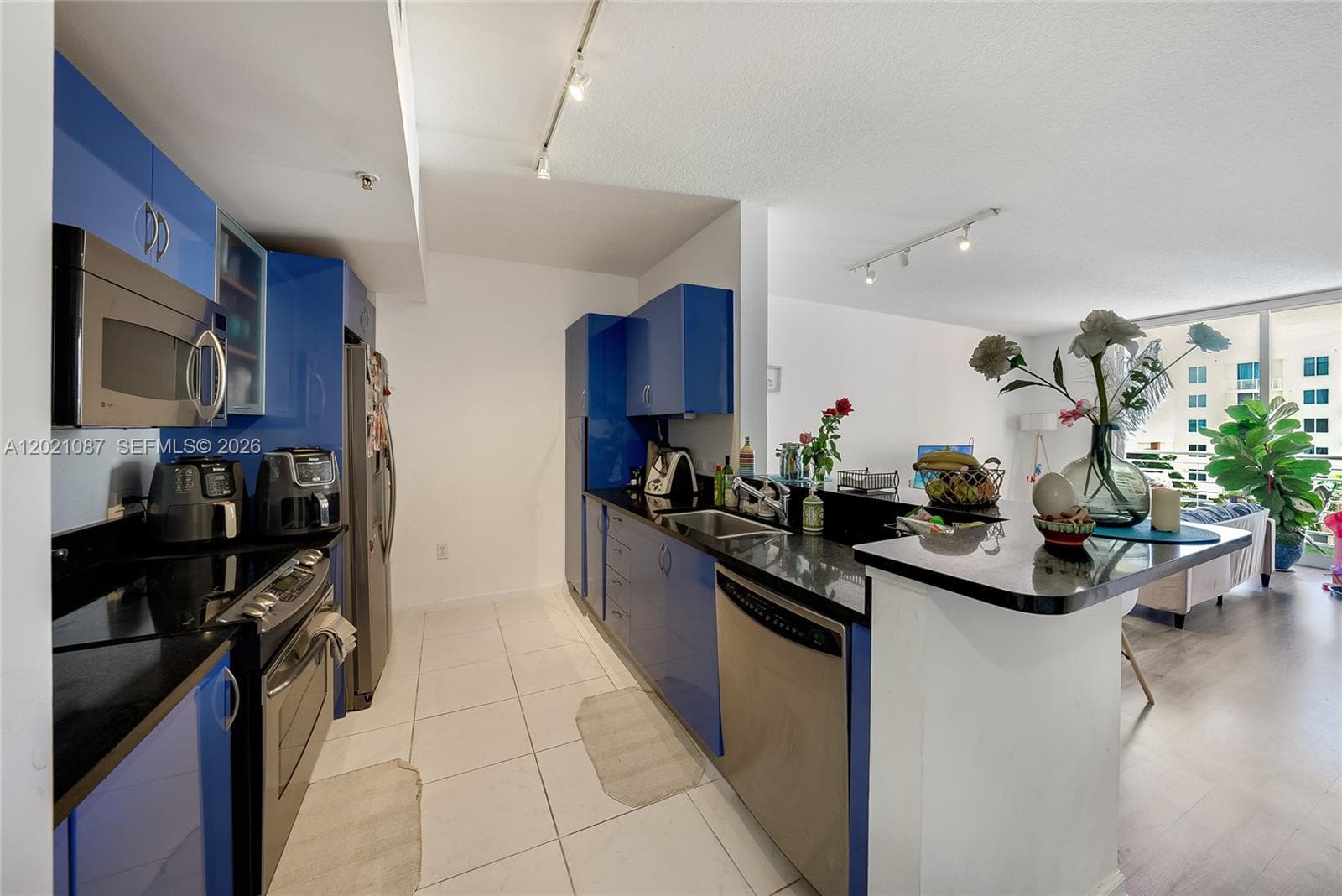 VENTURE AT AVENTURA WEST · #528 in Aventura - Photo 8