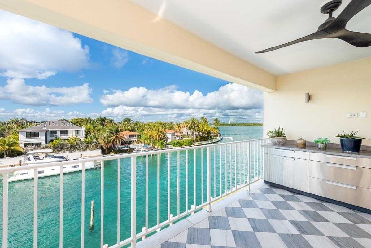 MONTEGO CLUB CONDO · #4A in Bay Harbor Islands - Photo 3