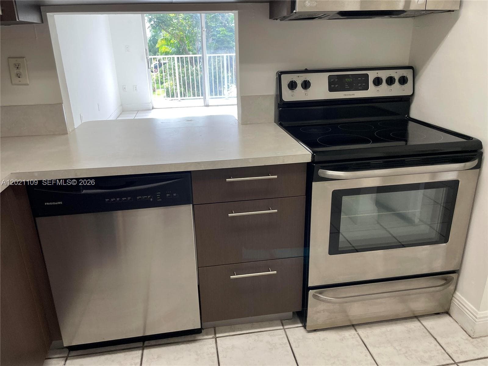 DORAL GARDENS II CONDO · #212 in Doral - Photo 3