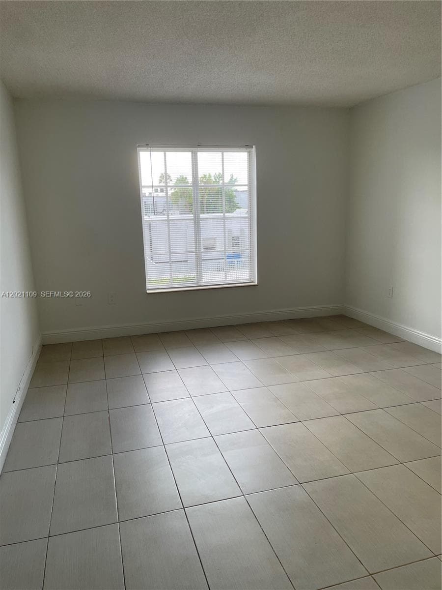 DORAL GARDENS II CONDO · #212 in Doral - Photo 10