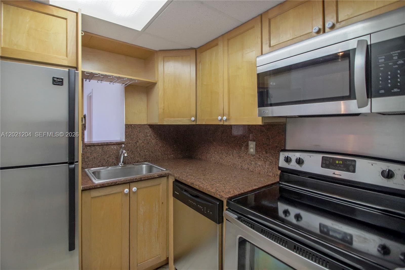 SOUTH BAY CLUB CONDO · #509 in Miami Beach - Photo 5