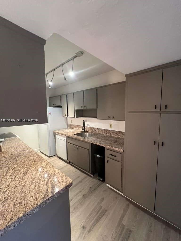 SOUTHDALE CONDO · #305 in Fort Lauderdale - Photo 10