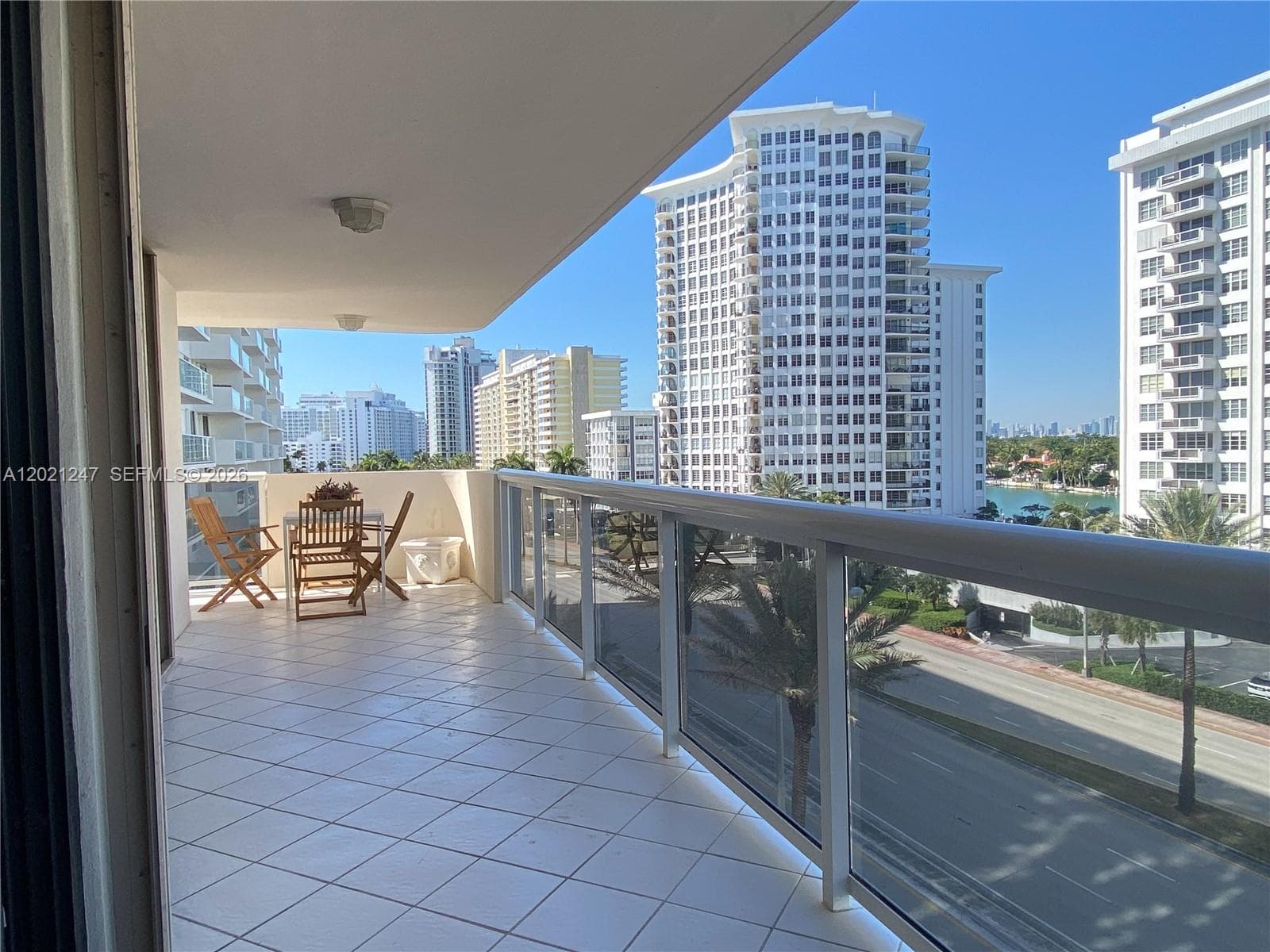 LEXCELLENCE CONDO · #703 in Miami Beach - Photo 11