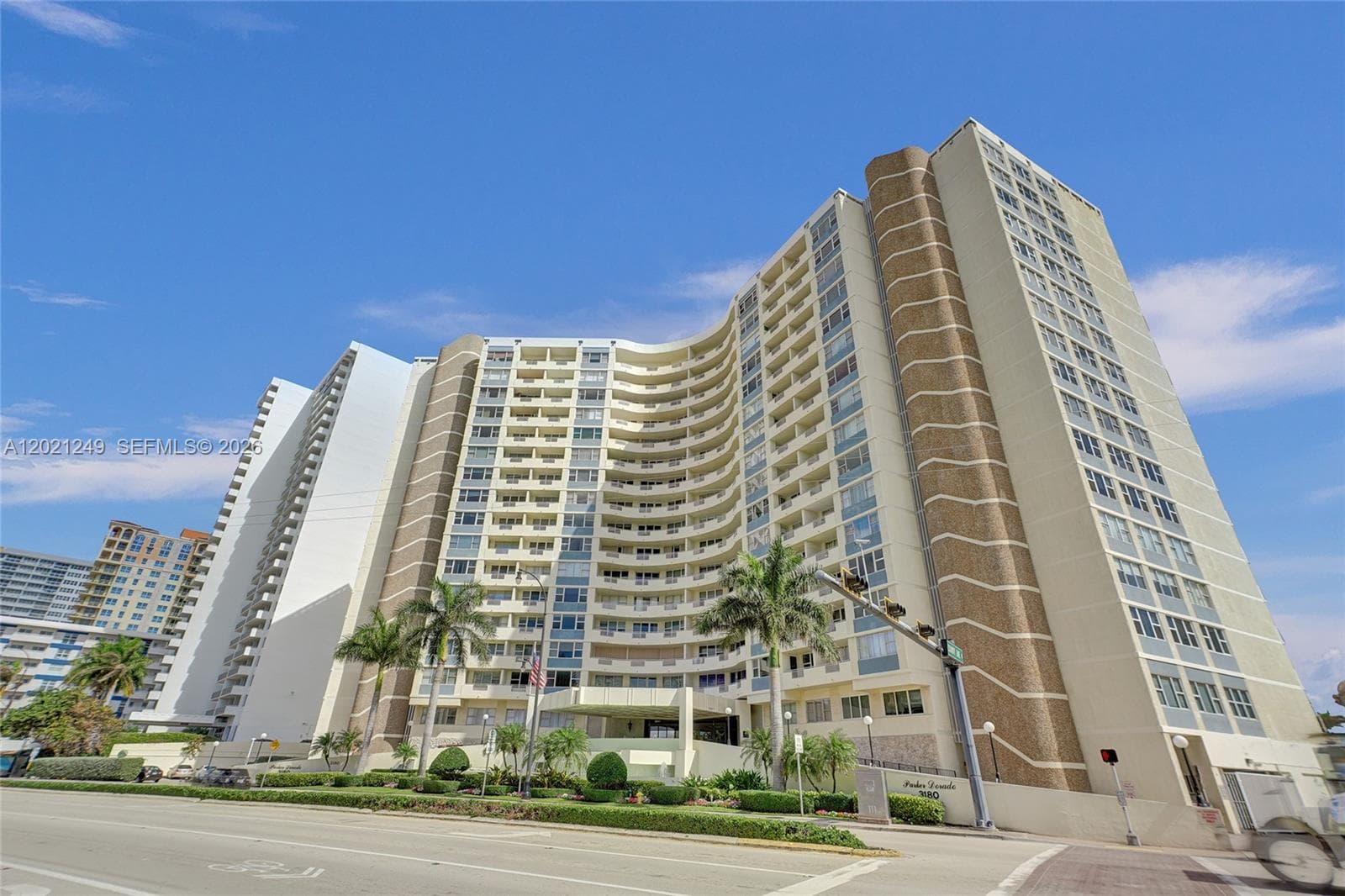 PARKER DORADO CONDO · #415 in Hallandale Beach - Photo 27
