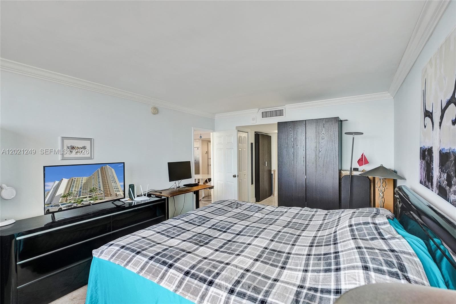 PARKER DORADO CONDO · #415 in Hallandale Beach - Photo 13