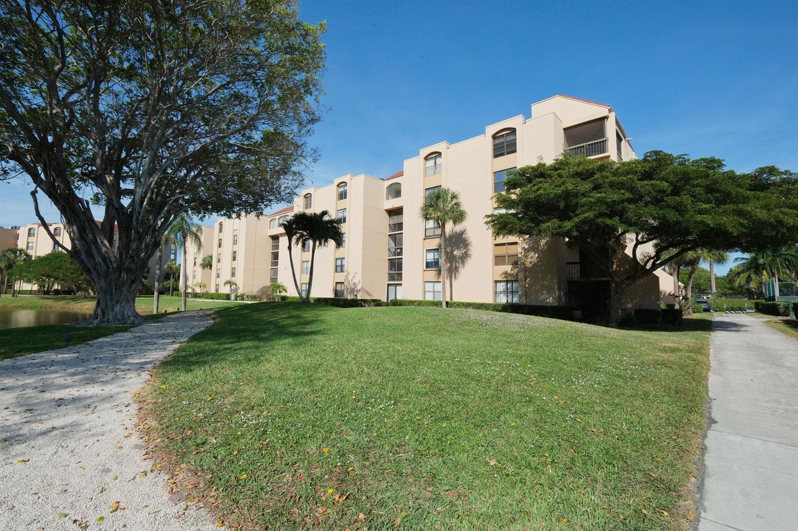 750 Egret Cir 6509025
