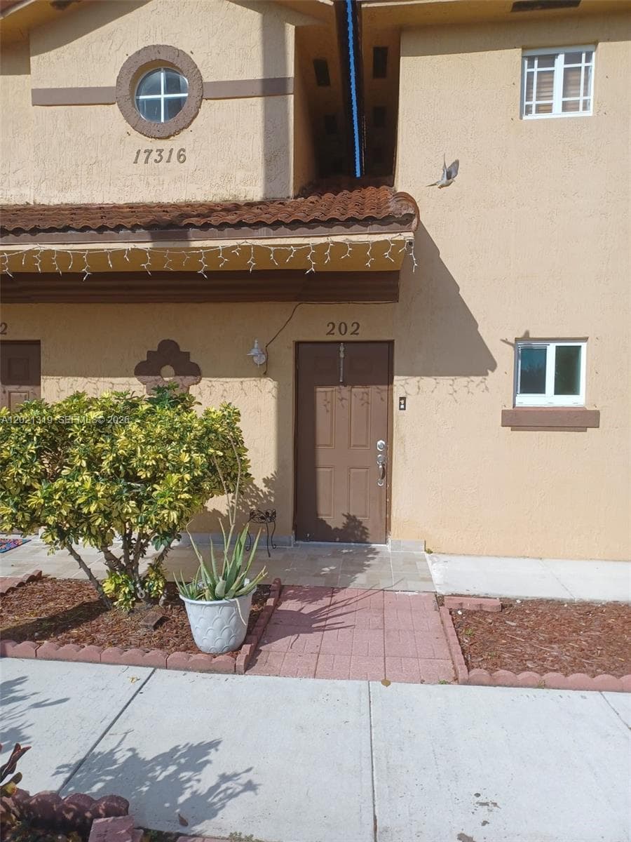 BELLEVIEW VILLAS CONDO 1 · #202 in Hialeah - Photo 1