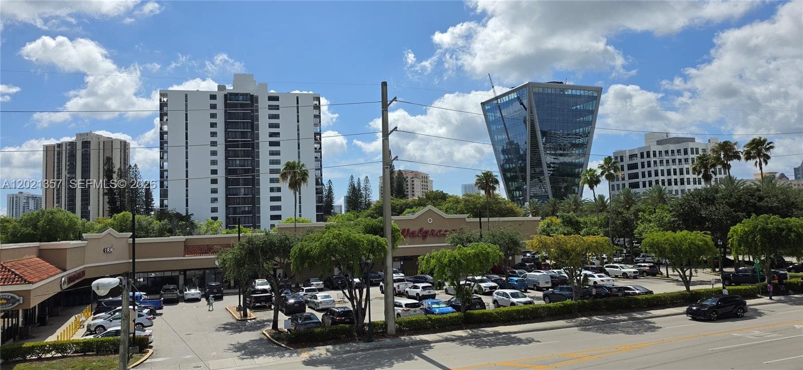 BISC LAKE GARDENS CONDO N · #D336 in Aventura - Photo 17