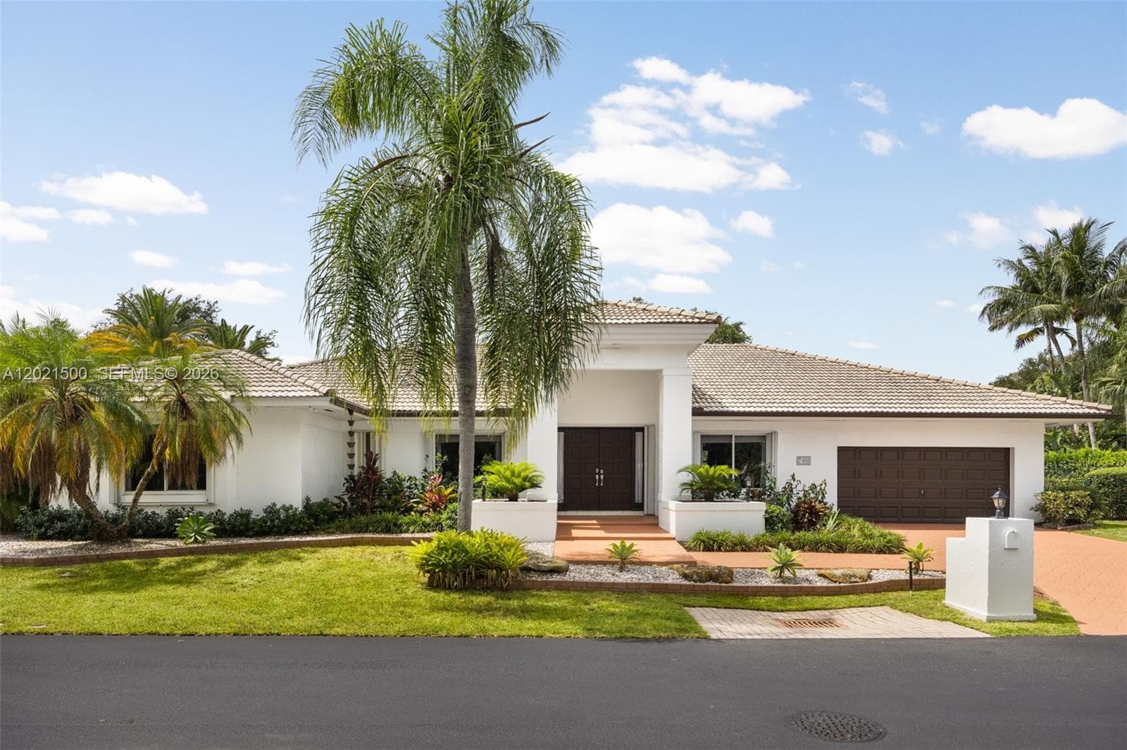 7400 SW 170th Ter photo 1