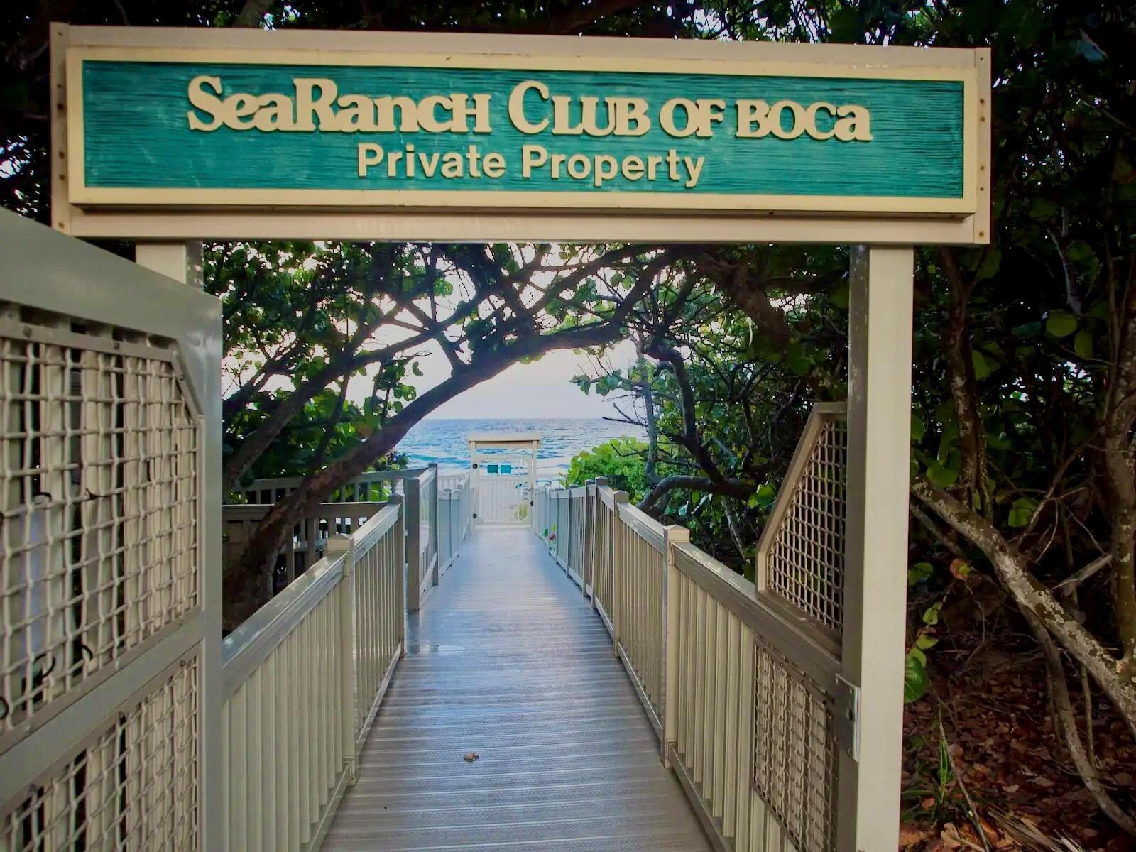 PRIVATE BEACH