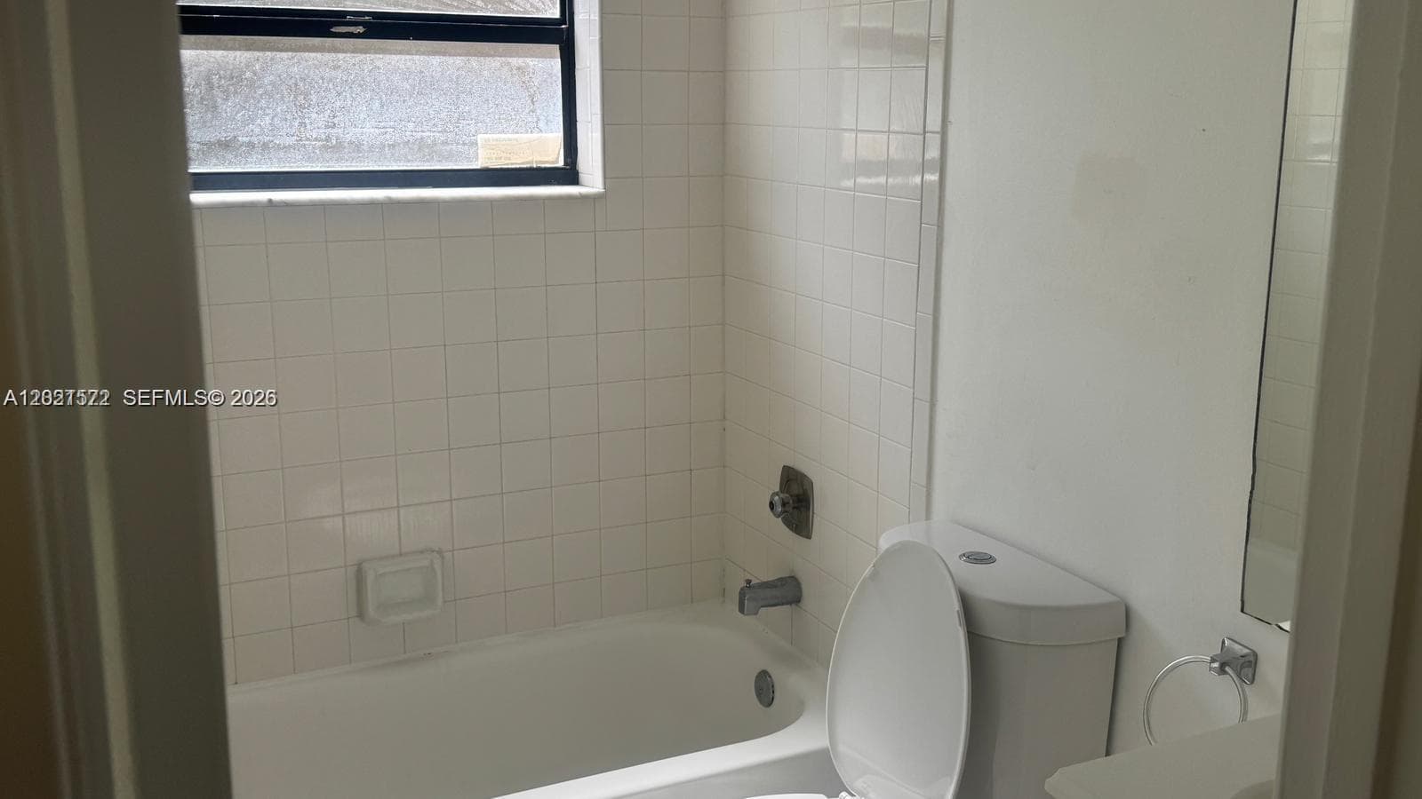 LAGO GRANDE · #13-21 in Hialeah - Photo 11