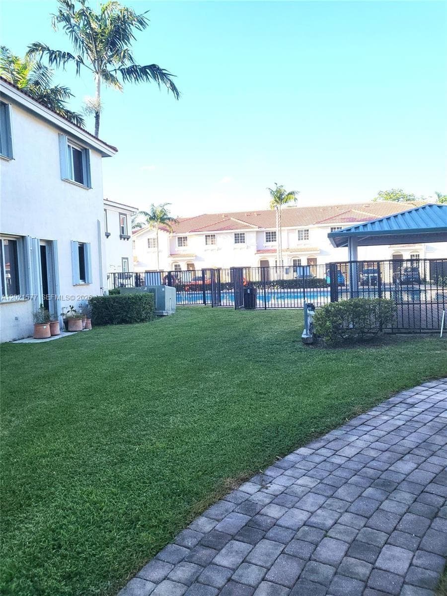 MAJORCA ISLES II CONDO · #1-19 in Miami Gardens - Photo 8