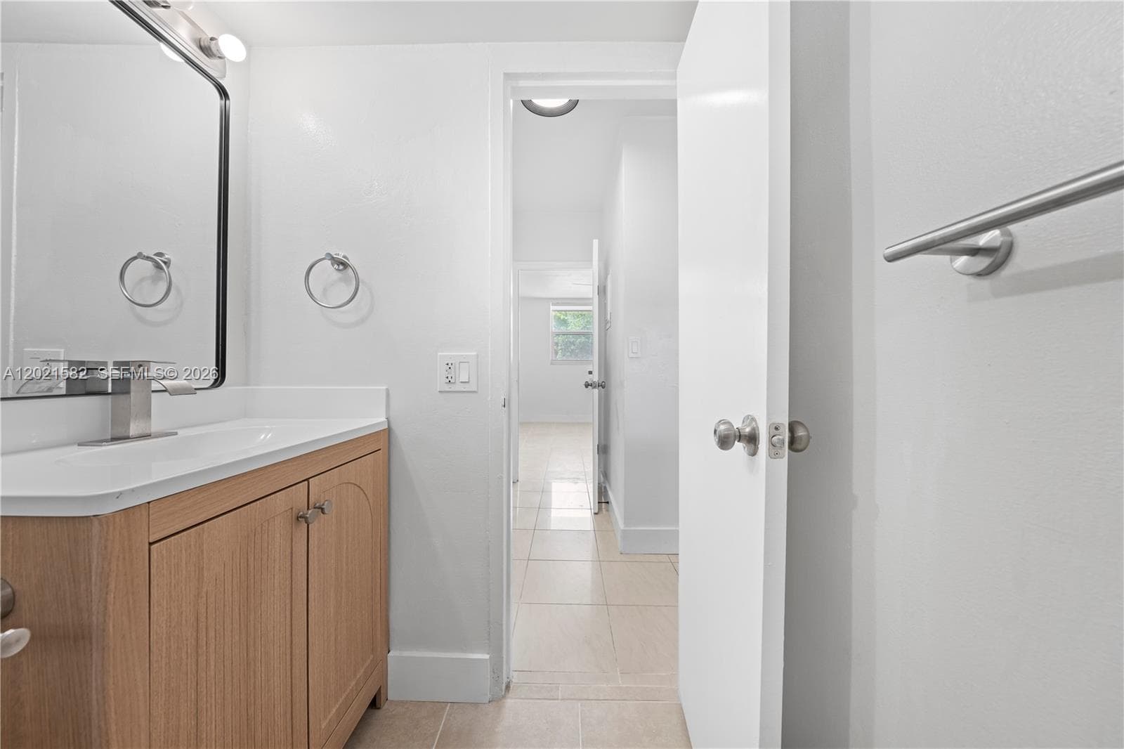 LINCOLN TOWERS CONDO · #D204 in Miami Beach - Photo 15