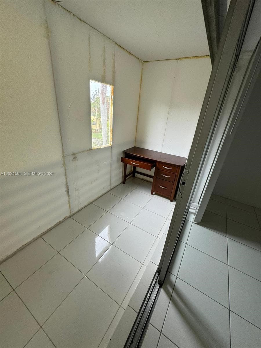 Biscayne Lake Gardens · #D329 in Aventura - Photo 15