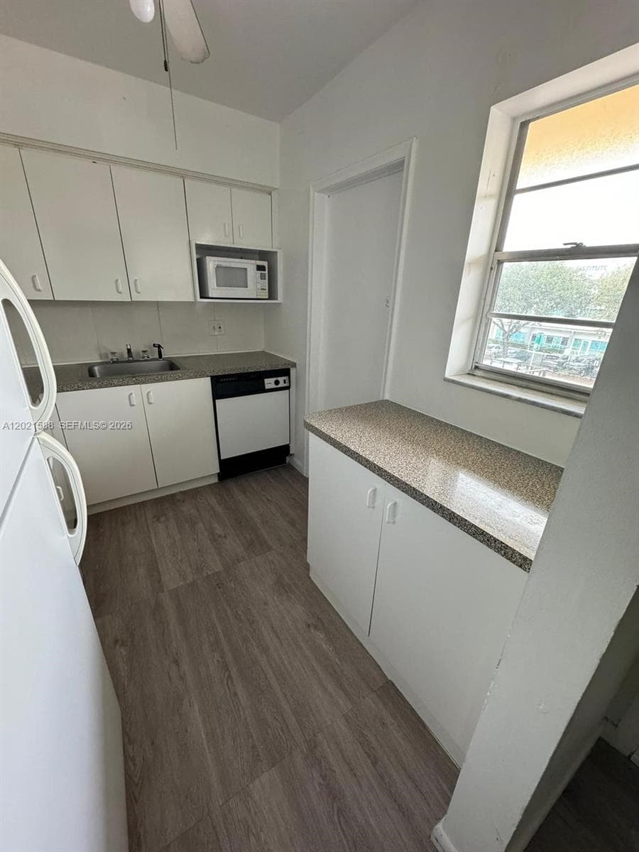 Biscayne Lake Gardens · #D329 in Aventura - Photo 21