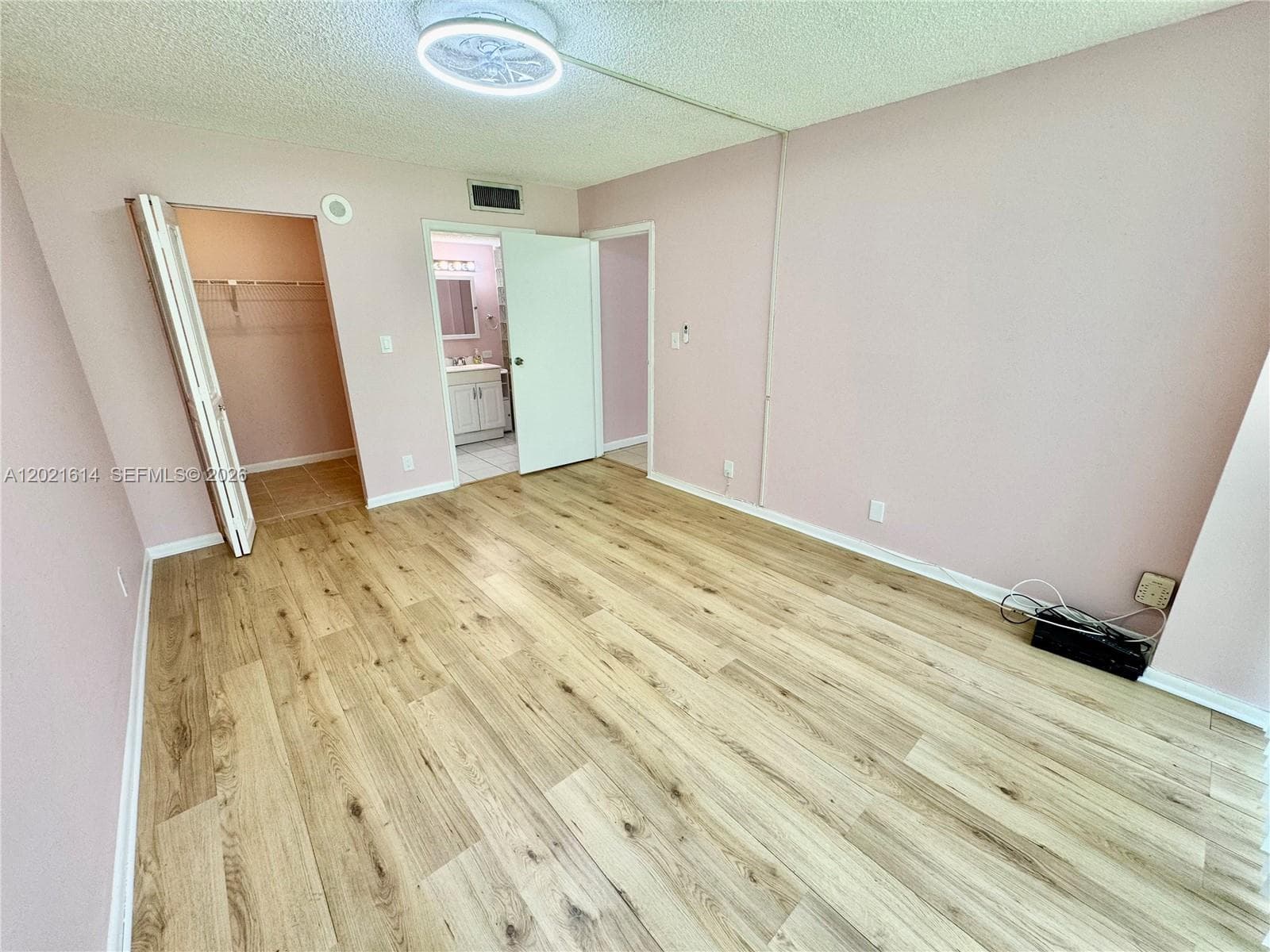 PLAZA OF AMERICAS CONDO · #117 in Sunny Isles Beach - Photo 15