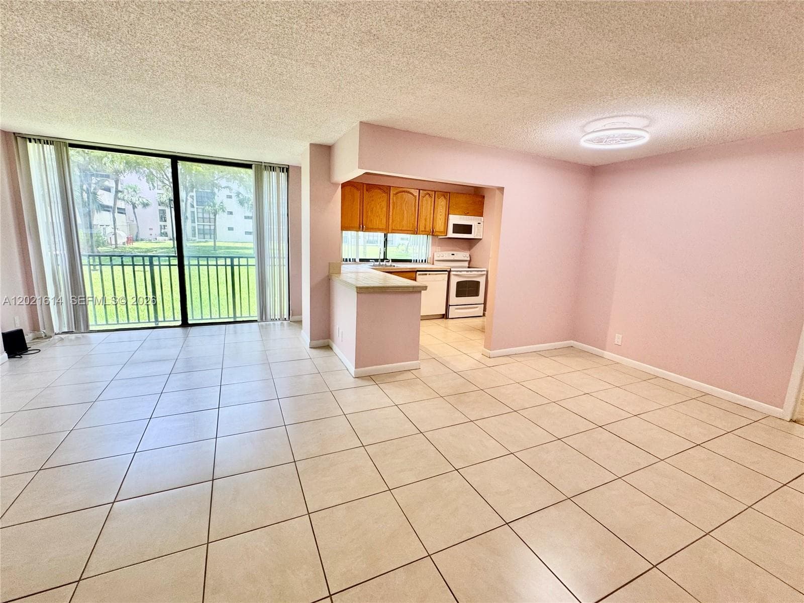 PLAZA OF AMERICAS CONDO · #117 in Sunny Isles Beach - Photo 11