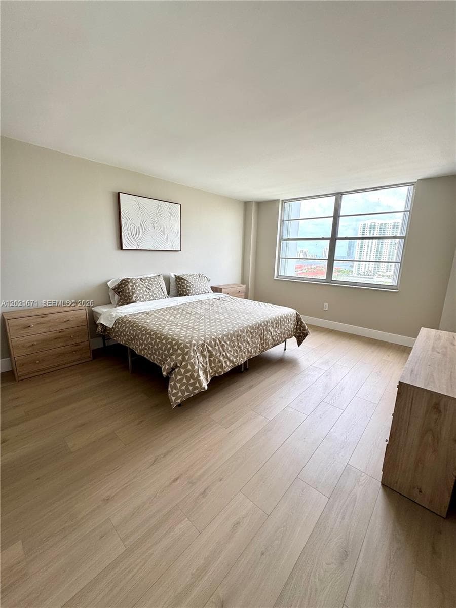 ADMIRALS PORT CONDO · #1607E in Aventura - Photo 23