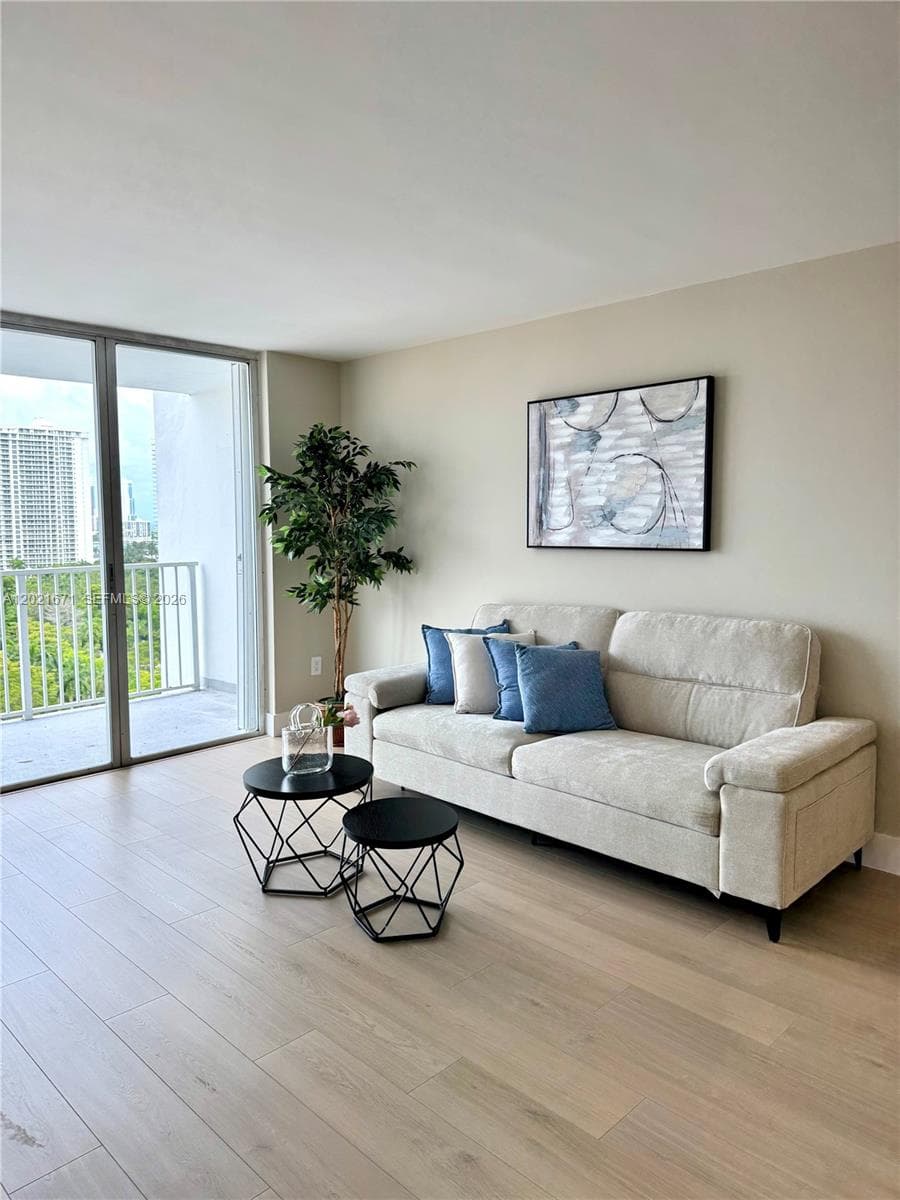 ADMIRALS PORT CONDO · #1607E in Aventura - Photo 13