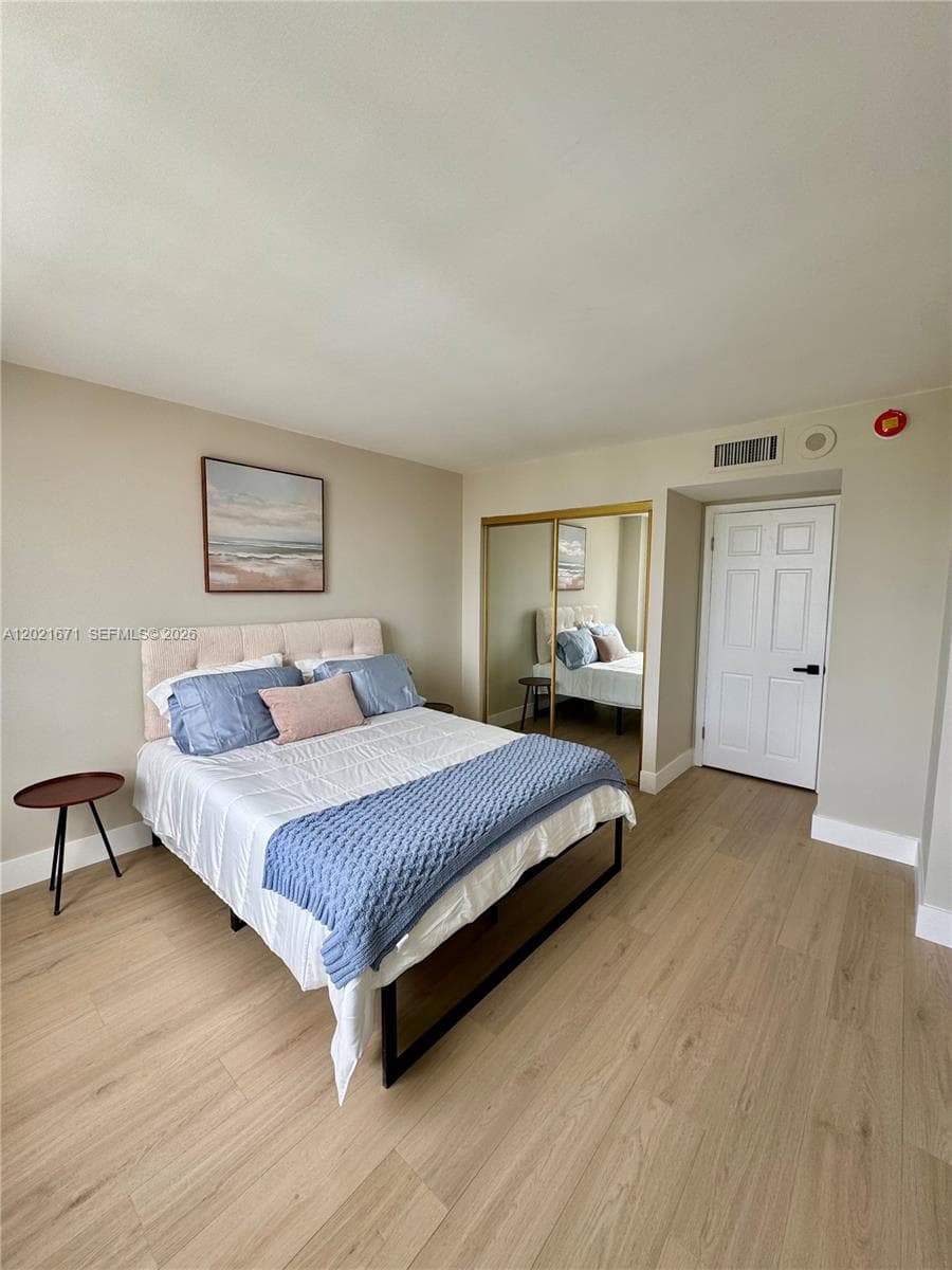 ADMIRALS PORT CONDO · #1607E in Aventura - Photo 20