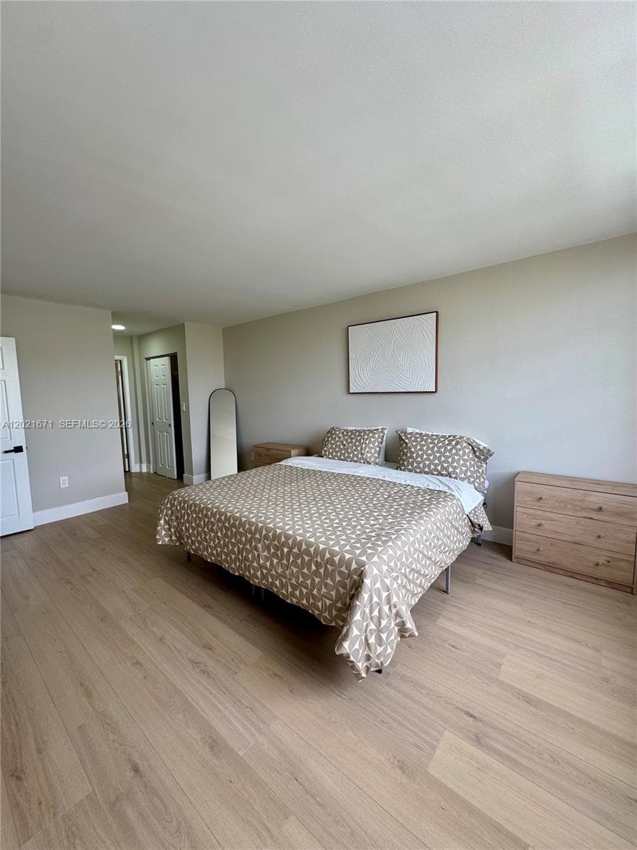 ADMIRALS PORT CONDO · #1607E in Aventura - Photo 24