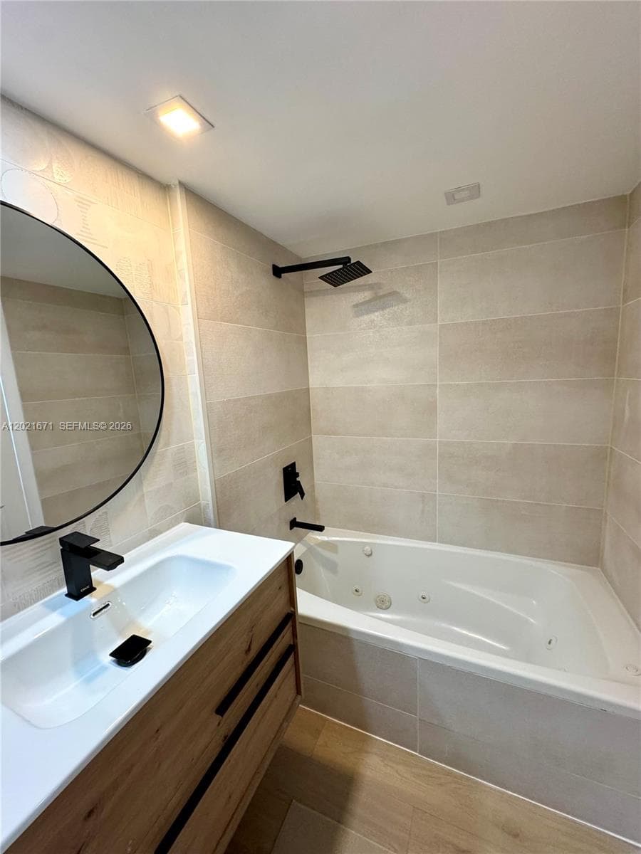 ADMIRALS PORT CONDO · #1607E in Aventura - Photo 30