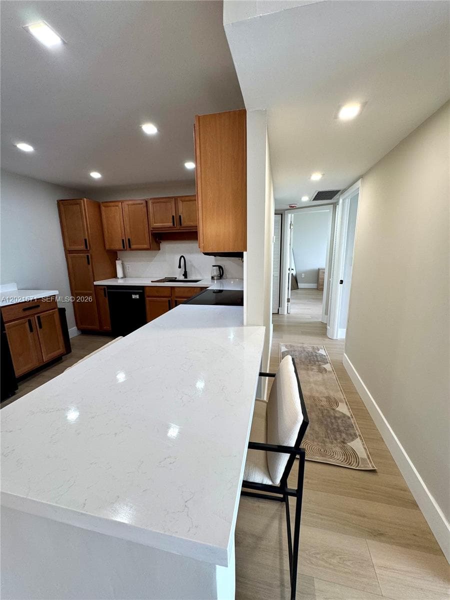 ADMIRALS PORT CONDO · #1607E in Aventura - Photo 11